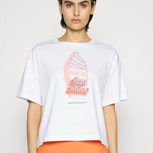 DRYKORN LUNIE BEAUTIFUL PEOPLE TEE SMALL OVERSIZED